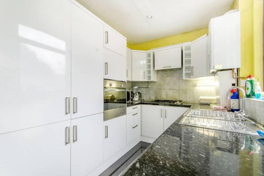 伦敦Stunning Three Bed In West Hampstead公寓 外观 照片